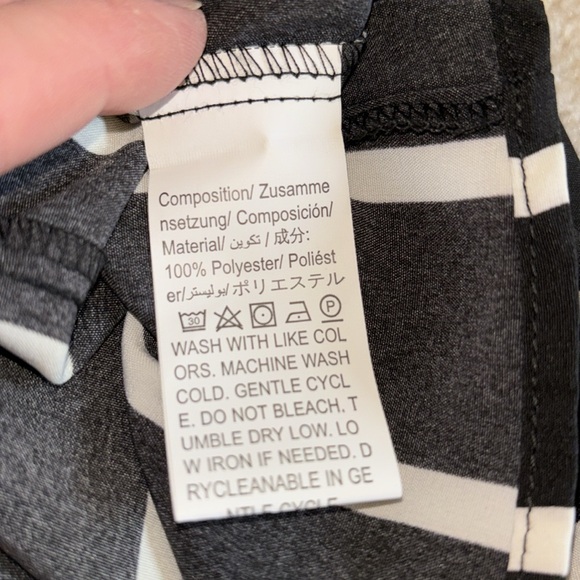 NWOT black and white striped dress SHEIN size 1XL - Picture 5 of 5